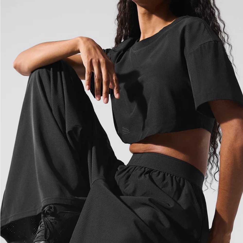 Alo Yoga Mesh Mirage Crop T-shirt Black SMALL NWOT
